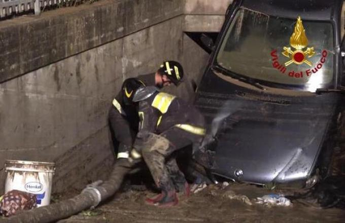 Otto morti e quattro dispersi: il maltempo fa strage nelle Marche 